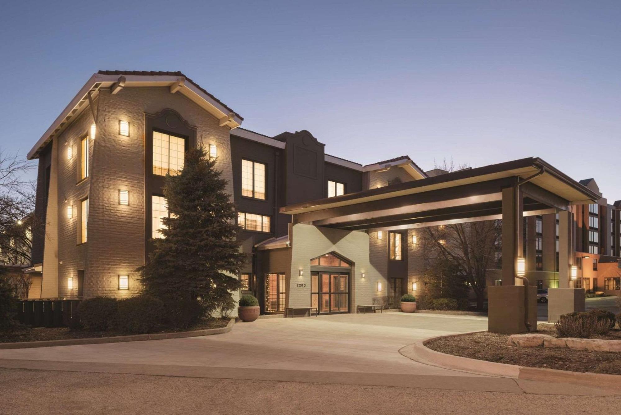 Country Inn & Suites By Radisson, Chicago-Hoffman Hoffman Estates Exterior photo
